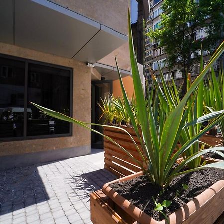 B&M Hotel Yerevan Ngoại thất bức ảnh