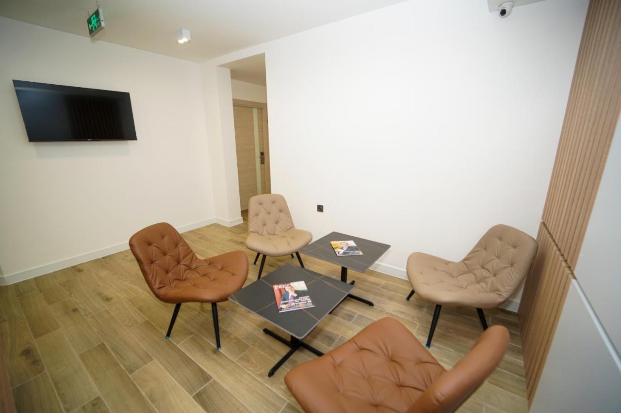 B&M Hotel Yerevan Ngoại thất bức ảnh