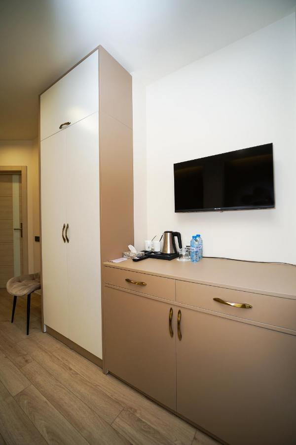 B&M Hotel Yerevan Ngoại thất bức ảnh