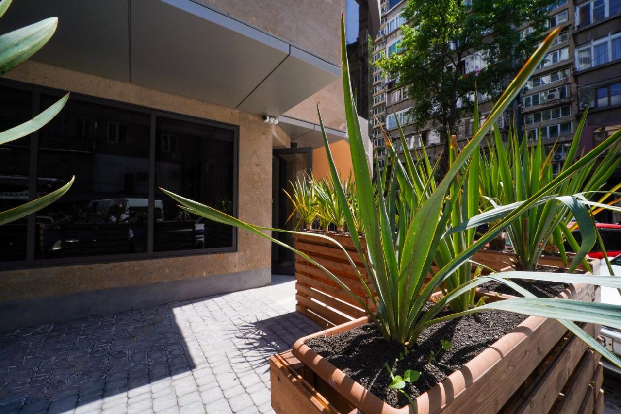 B&M Hotel Yerevan Ngoại thất bức ảnh