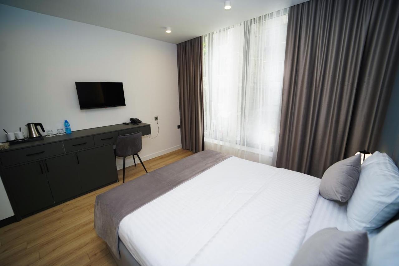 B&M Hotel Yerevan Ngoại thất bức ảnh