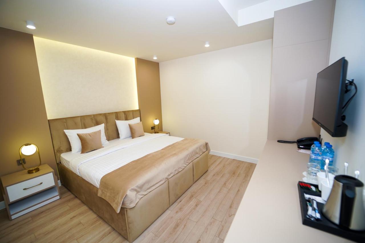 B&M Hotel Yerevan Ngoại thất bức ảnh