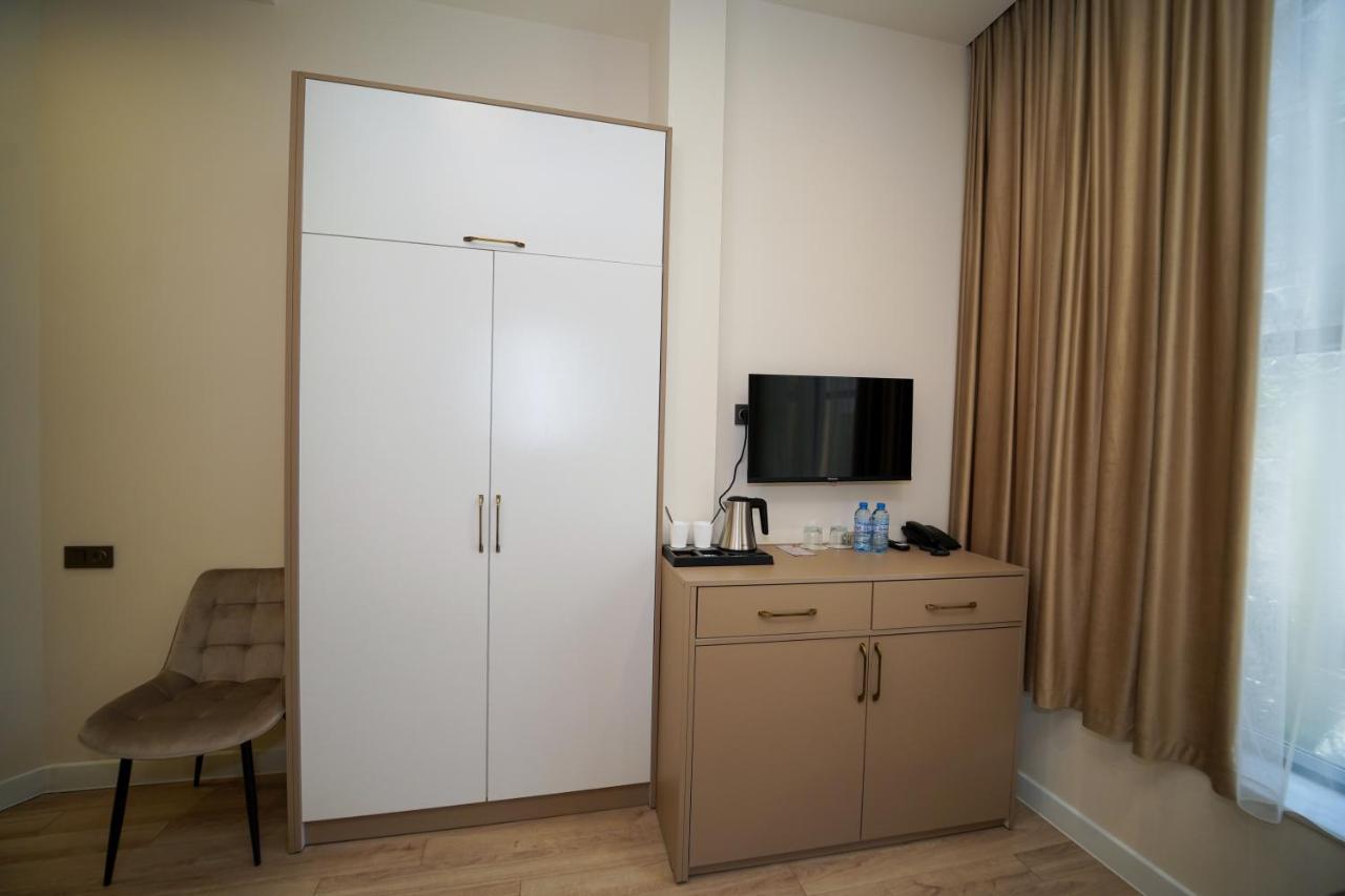 B&M Hotel Yerevan Ngoại thất bức ảnh